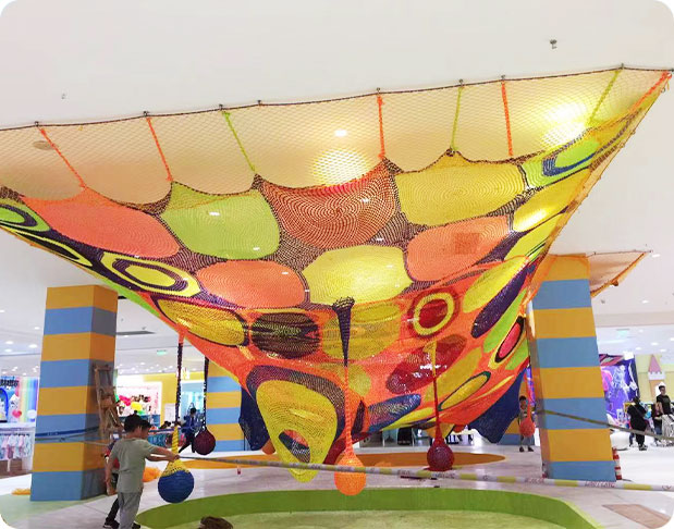 /Case study of shopping mall climbing net