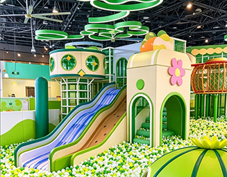 /Indonesian Rainforest Adventure-Themed Indoor Children's Playground (Soft Play Area)
